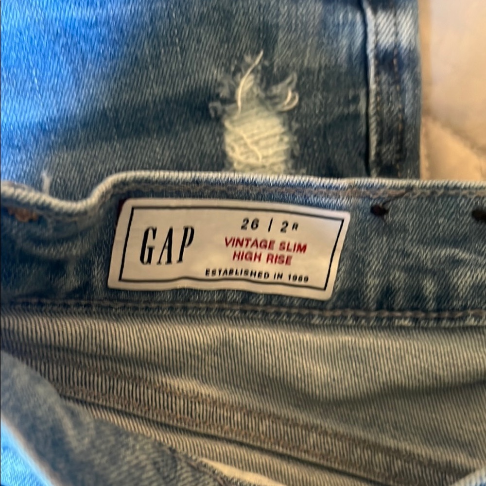 GAP, VERVET & LOLA JEANS - Picture 2 of 5
